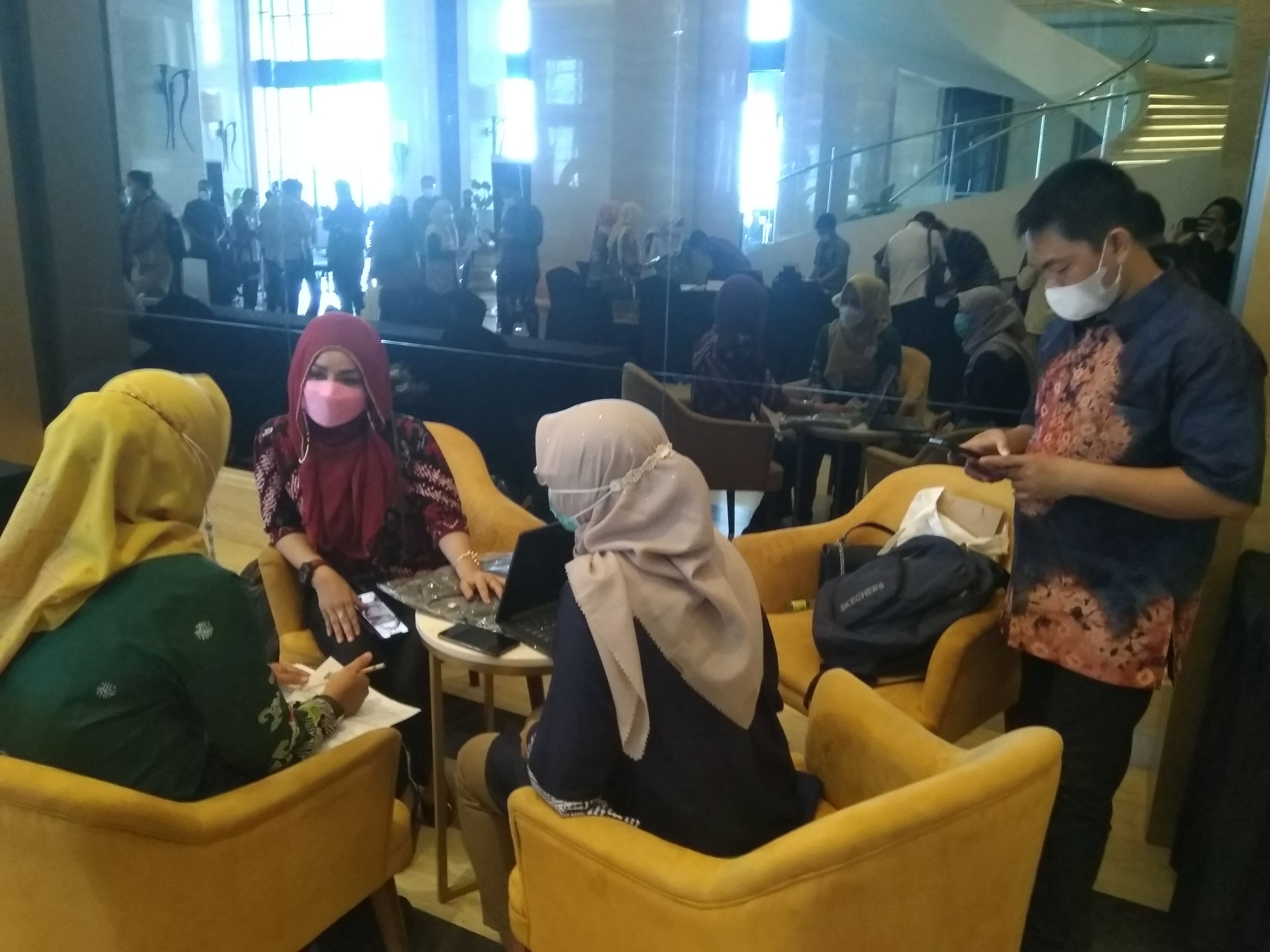 BAPENDA memberikan pengarahan ke peserta